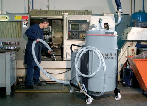 Three-phase for oil collection