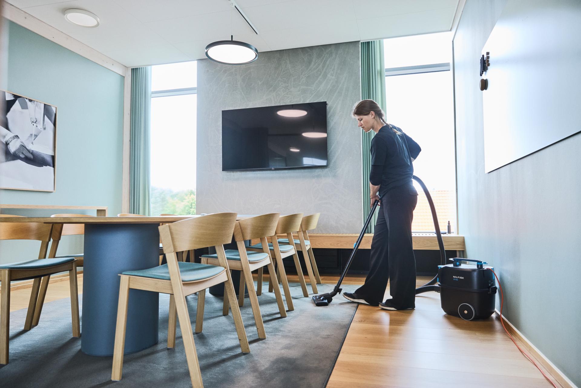 Meeting & conference rooms